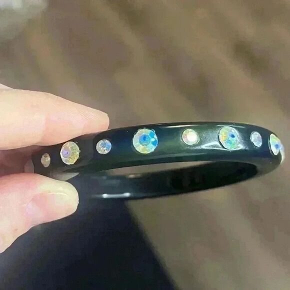 Vintage Black Lucite aurora borealis Rhinestone Chunky MODERNIST Bangle Bracelet - Picture 4 of 5